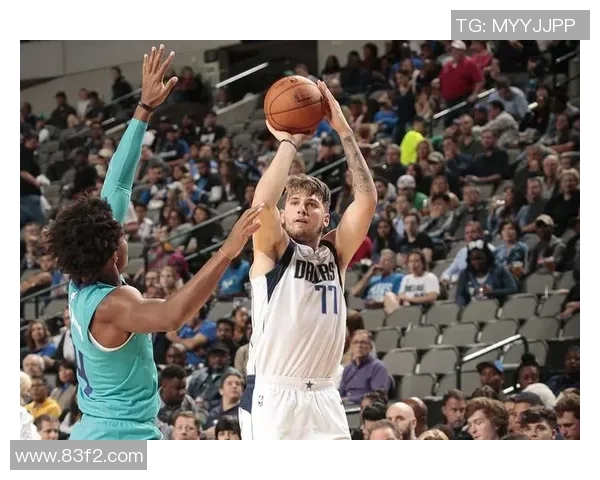 达拉斯独行侠与萨克拉门托国王的激烈对决展现篮球魅力与团队精神